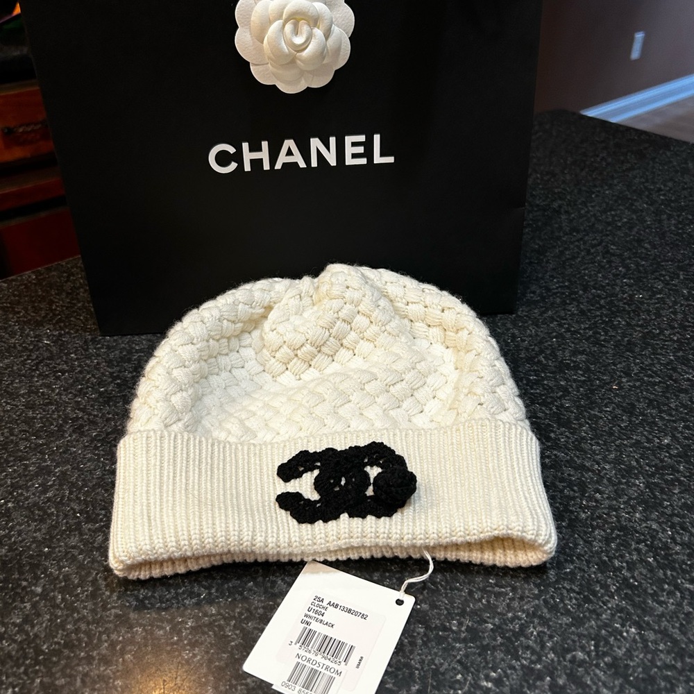 CHANEL Black and White Knit Hat with Iconic Logo